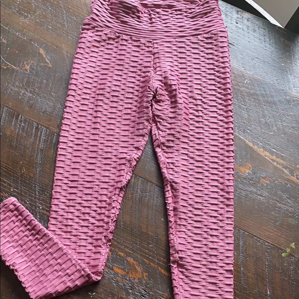 SOLD Women’s legging, worn two or three times